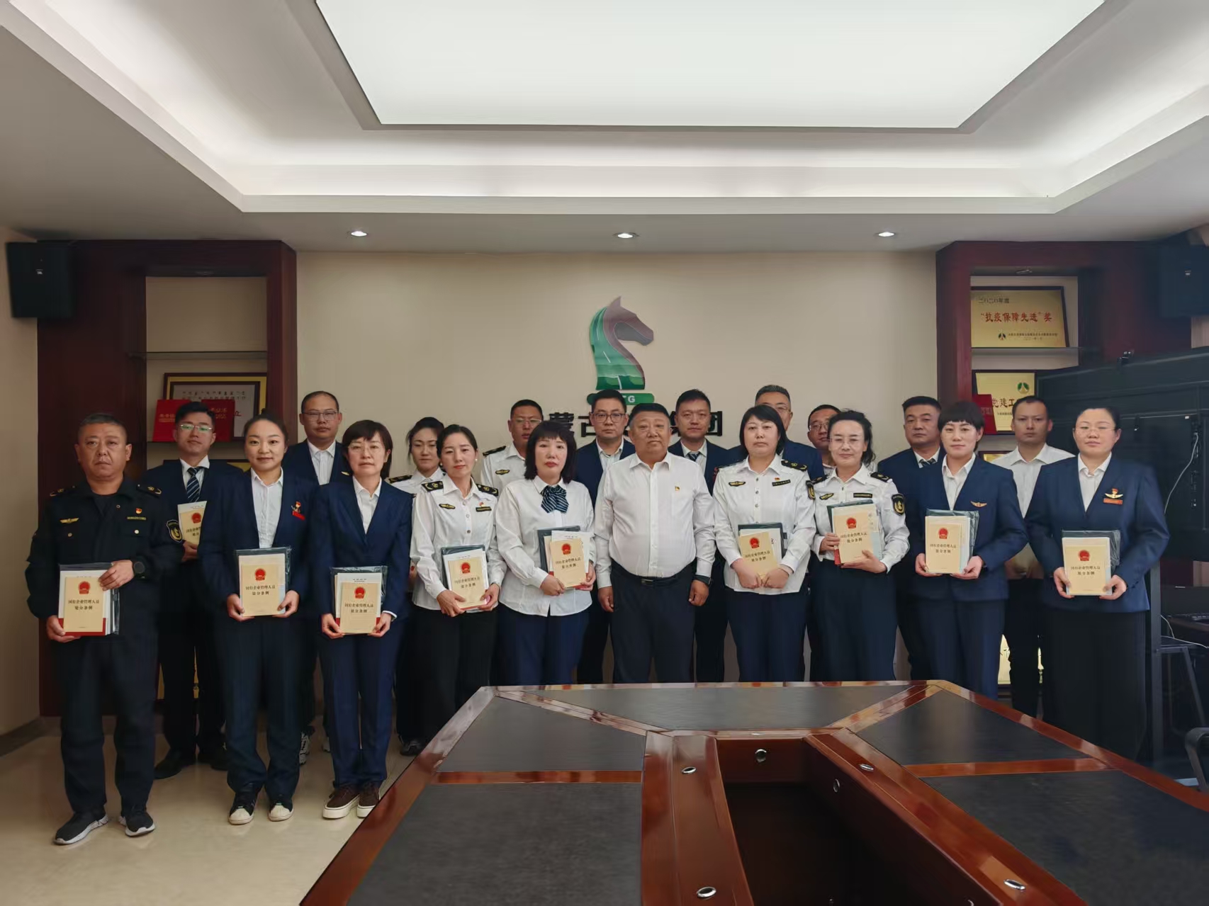 女人与公狍交酡女免费