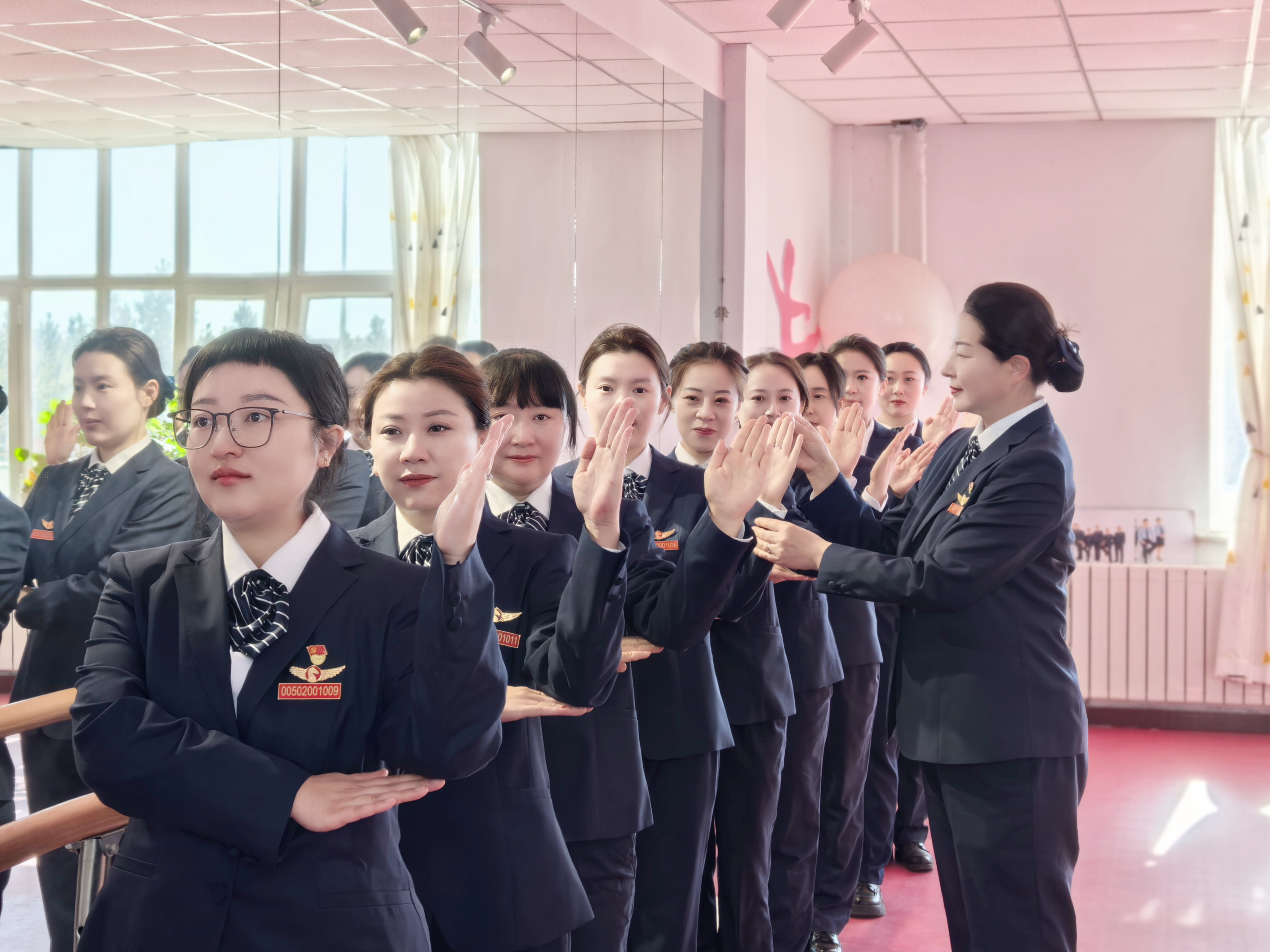 女人与公狍交酡女免费