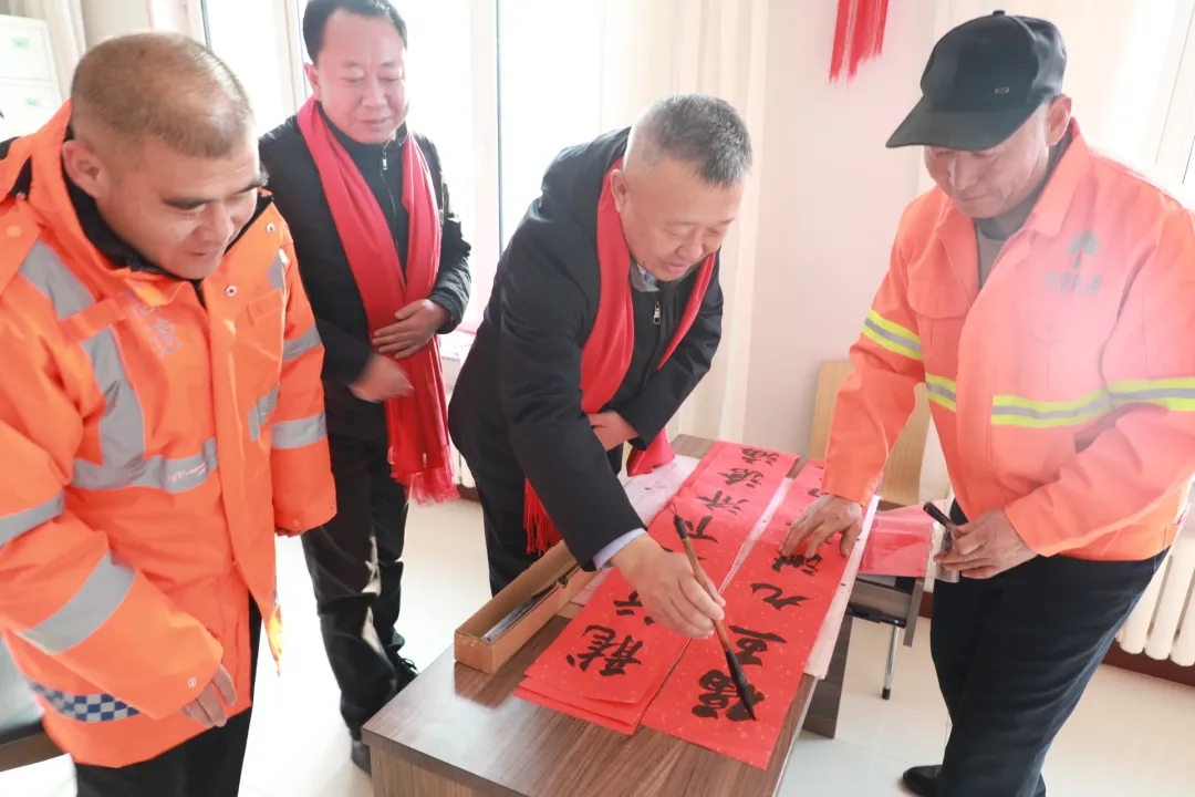 女人与公狍交酡女免费