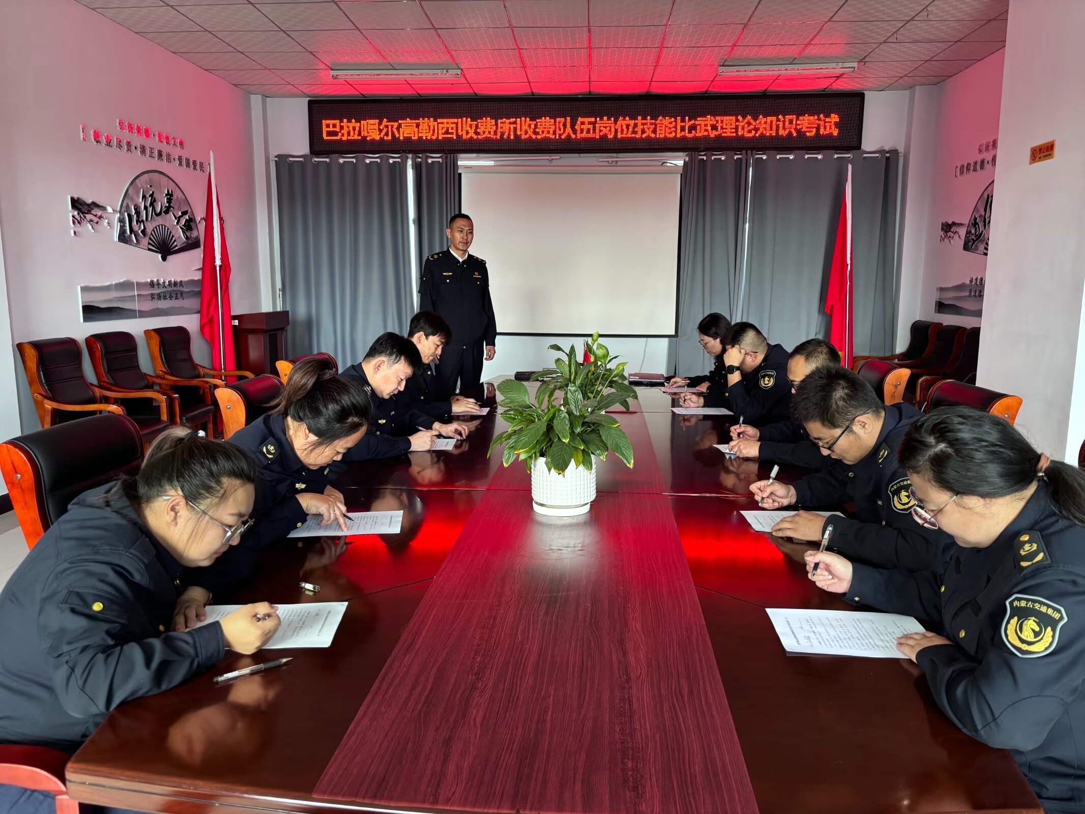 女人与公狍交酡女免费