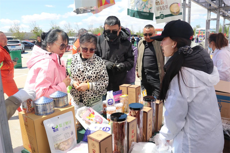 女人与公狍交酡女免费