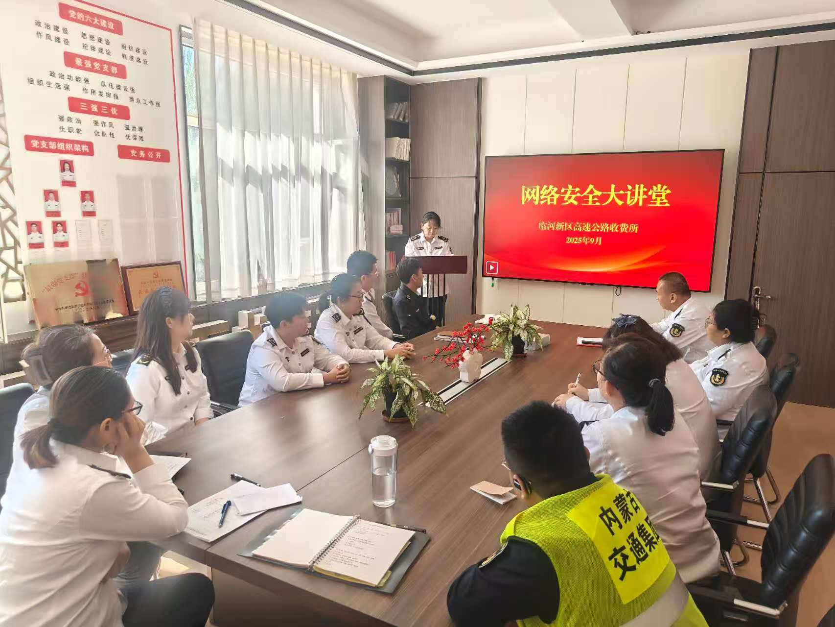 女人与公狍交酡女免费