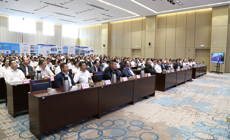 女人与公狍交酡女免费