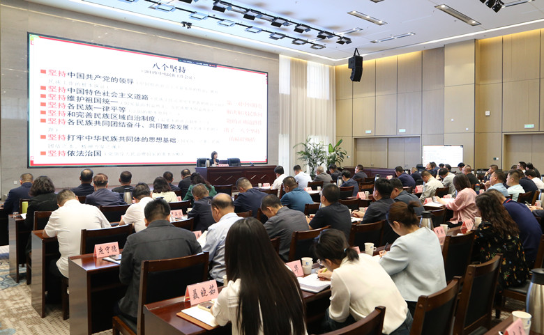 女人与公狍交酡女免费