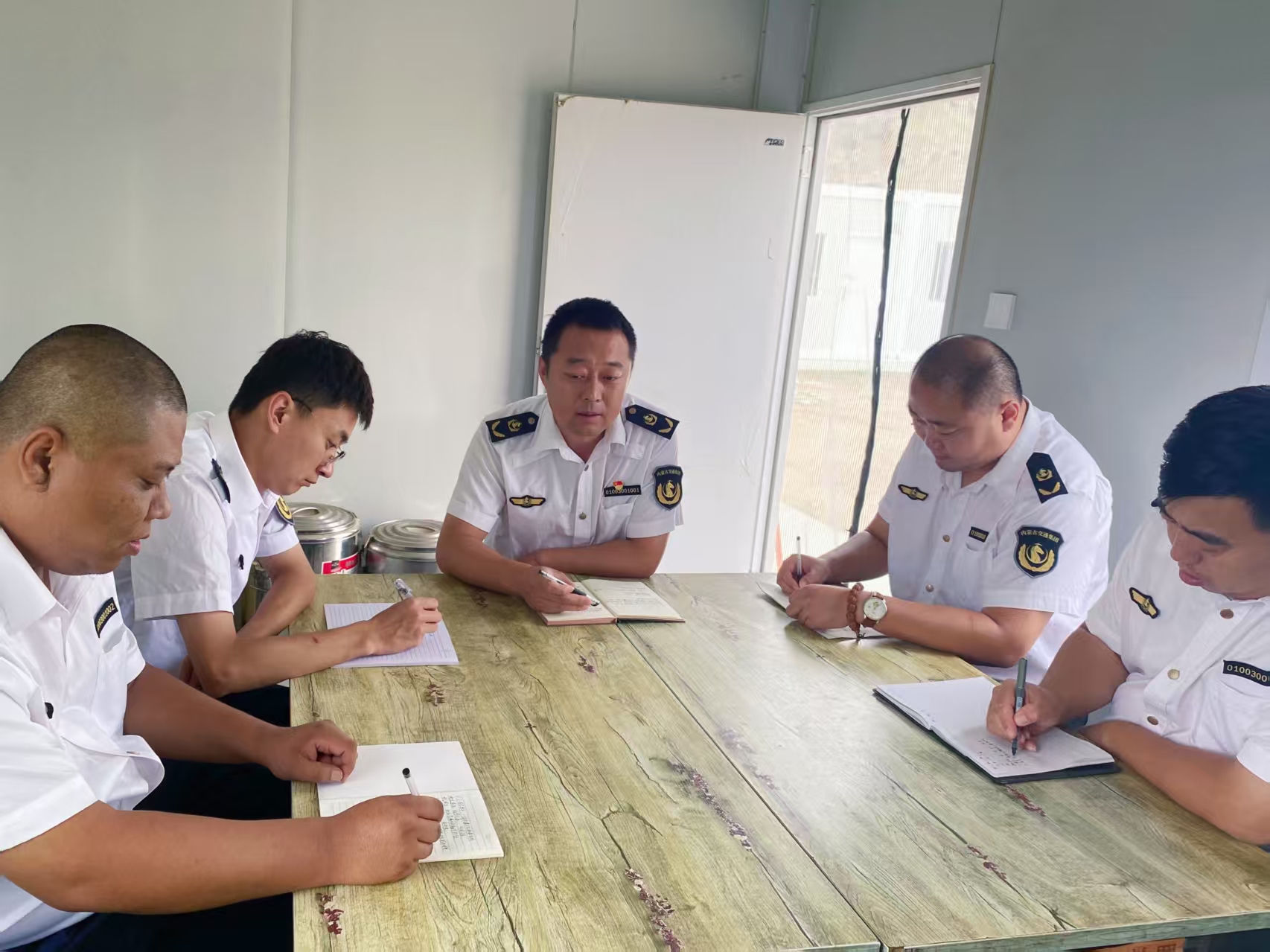 女人与公狍交酡女免费