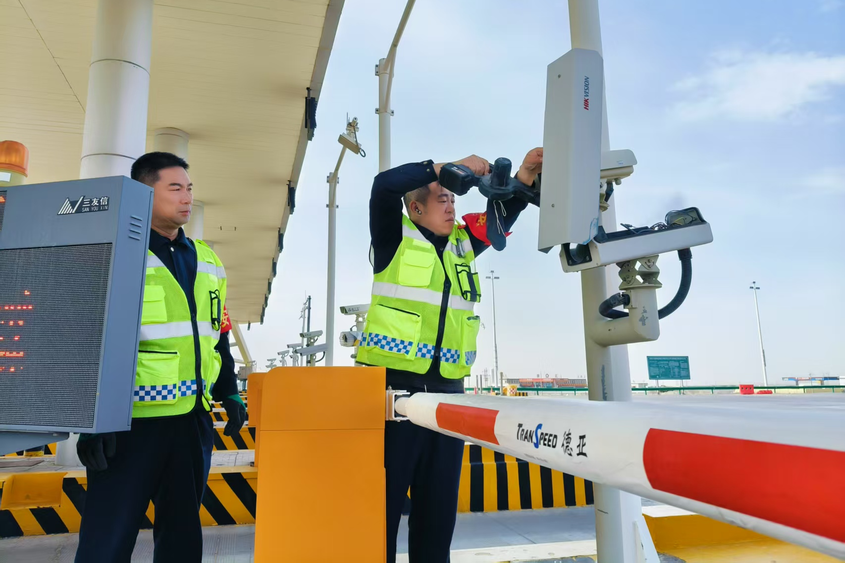 女人与公狍交酡女免费
