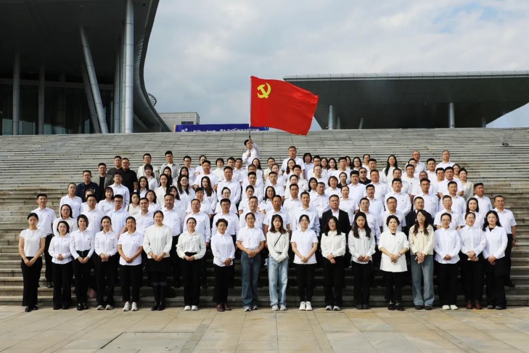 女人与公狍交酡女免费