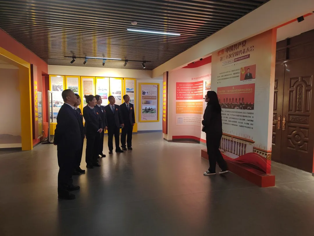 女人与公狍交酡女免费