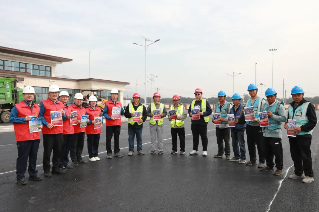 女人与公狍交酡女免费