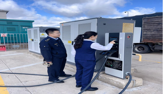 女人与公狍交酡女免费