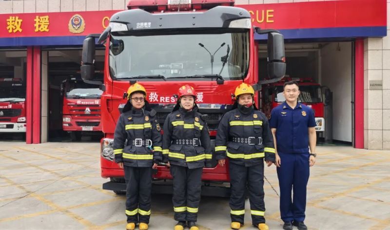 女人与公狍交酡女免费