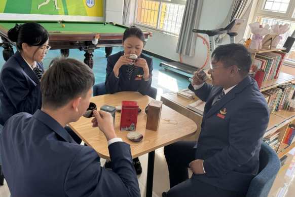 女人与公狍交酡女免费