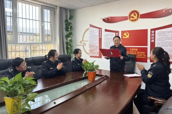 女人与公狍交酡女免费