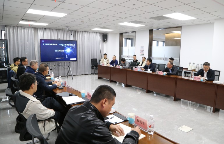 女人与公狍交酡女免费