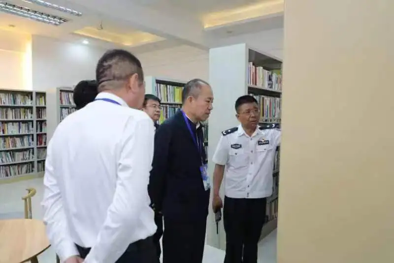 女人与公狍交酡女免费