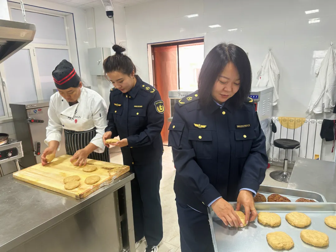 女人与公狍交酡女免费