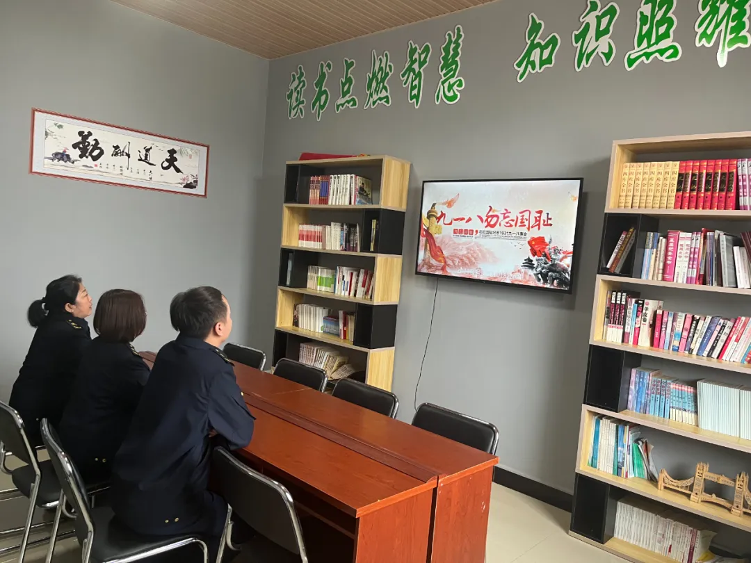 女人与公狍交酡女免费