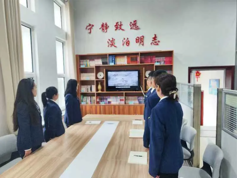 女人与公狍交酡女免费