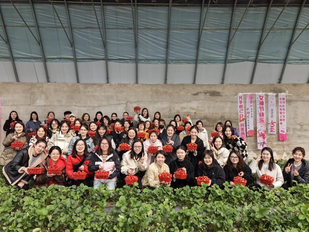 女人与公狍交酡女免费