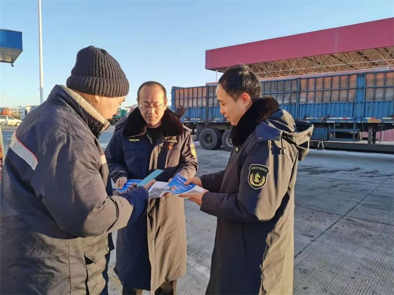 女人与公狍交酡女免费