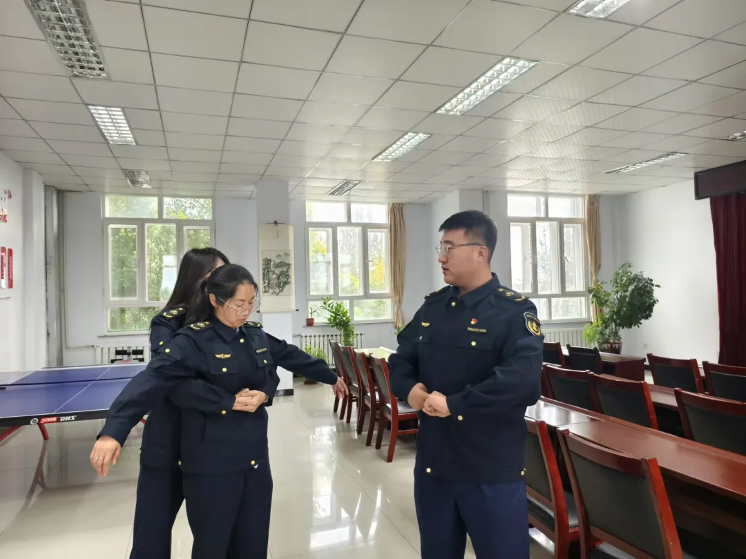 女人与公狍交酡女免费