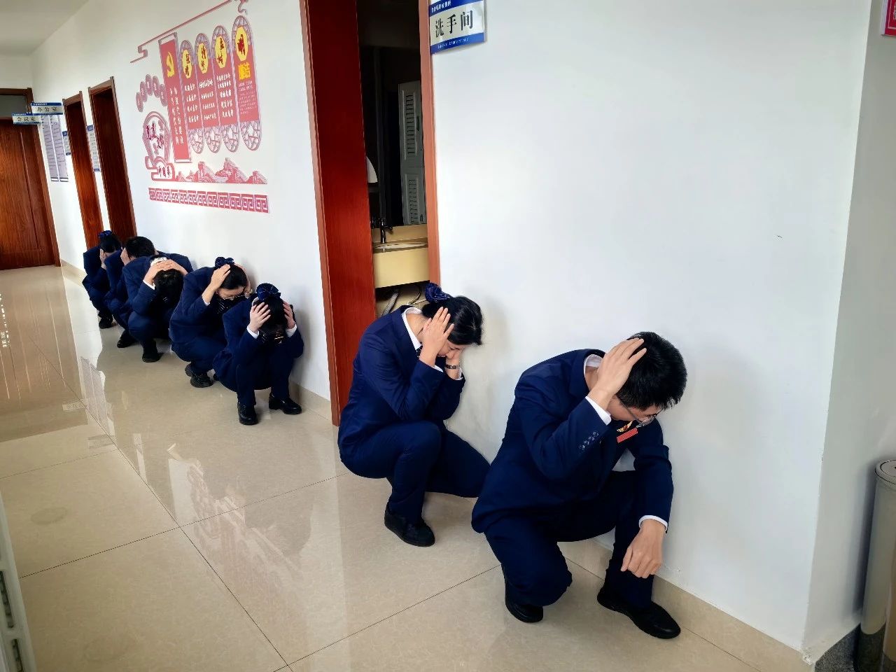 女人与公狍交酡女免费