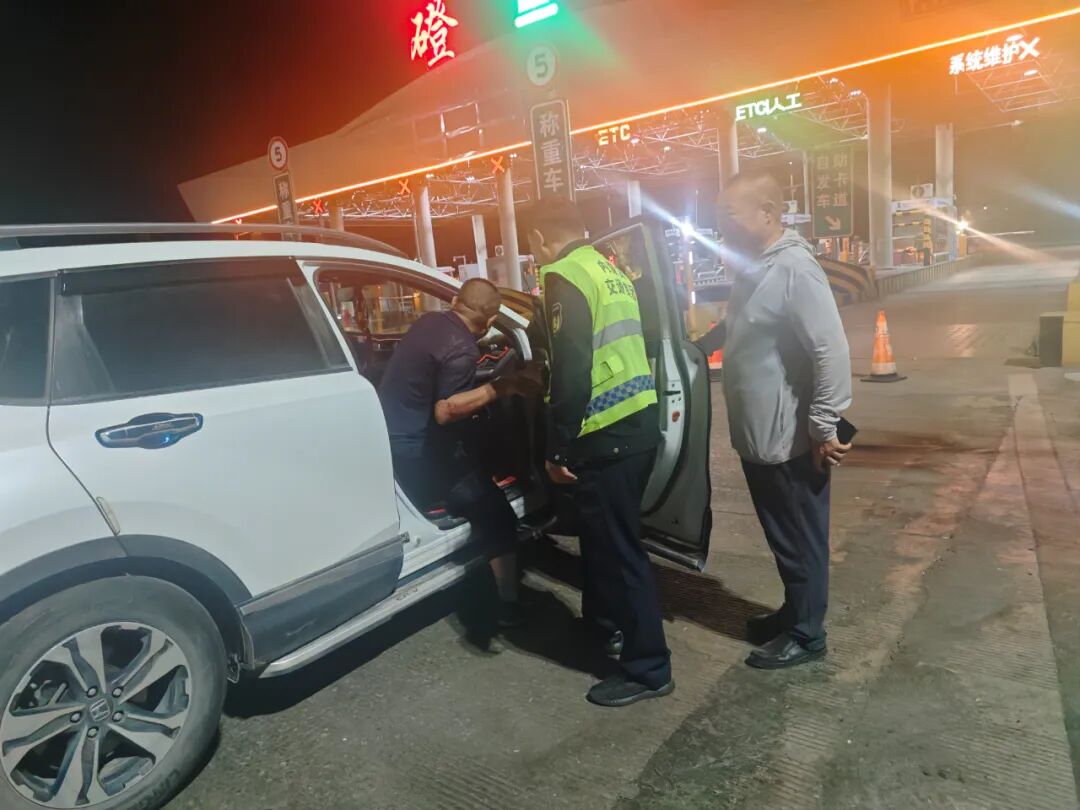 女人与公狍交酡女免费