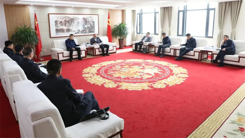 女人与公狍交酡女免费