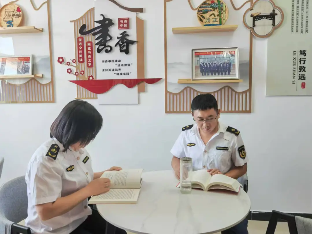 女人与公狍交酡女免费