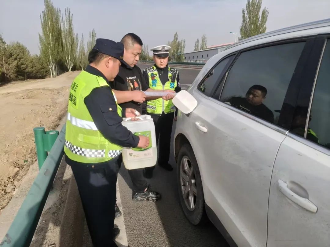 女人与公狍交酡女免费