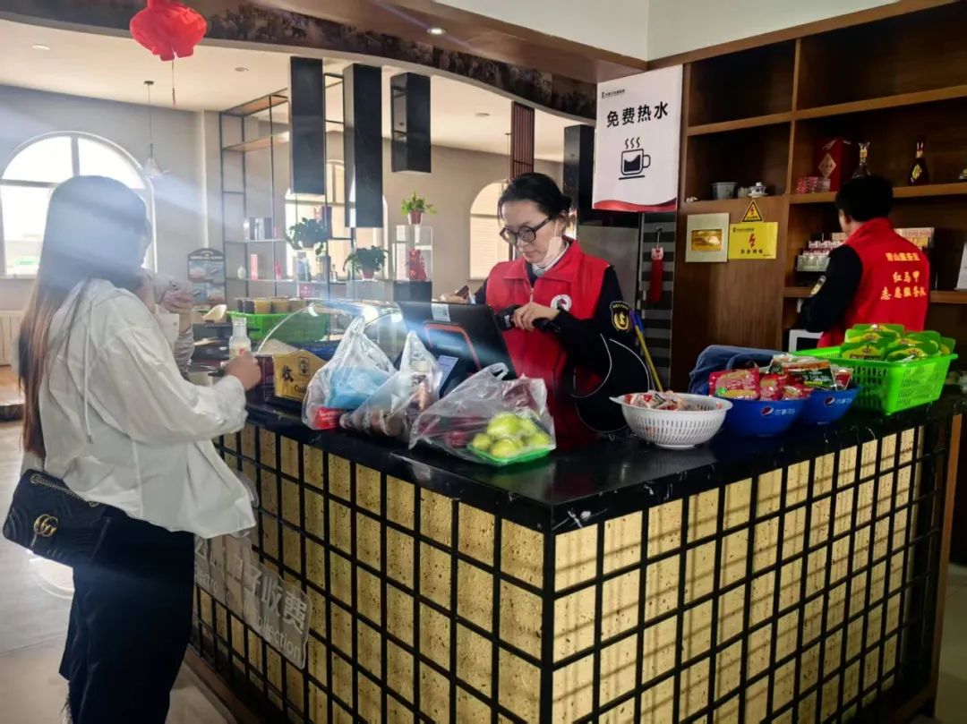 女人与公狍交酡女免费