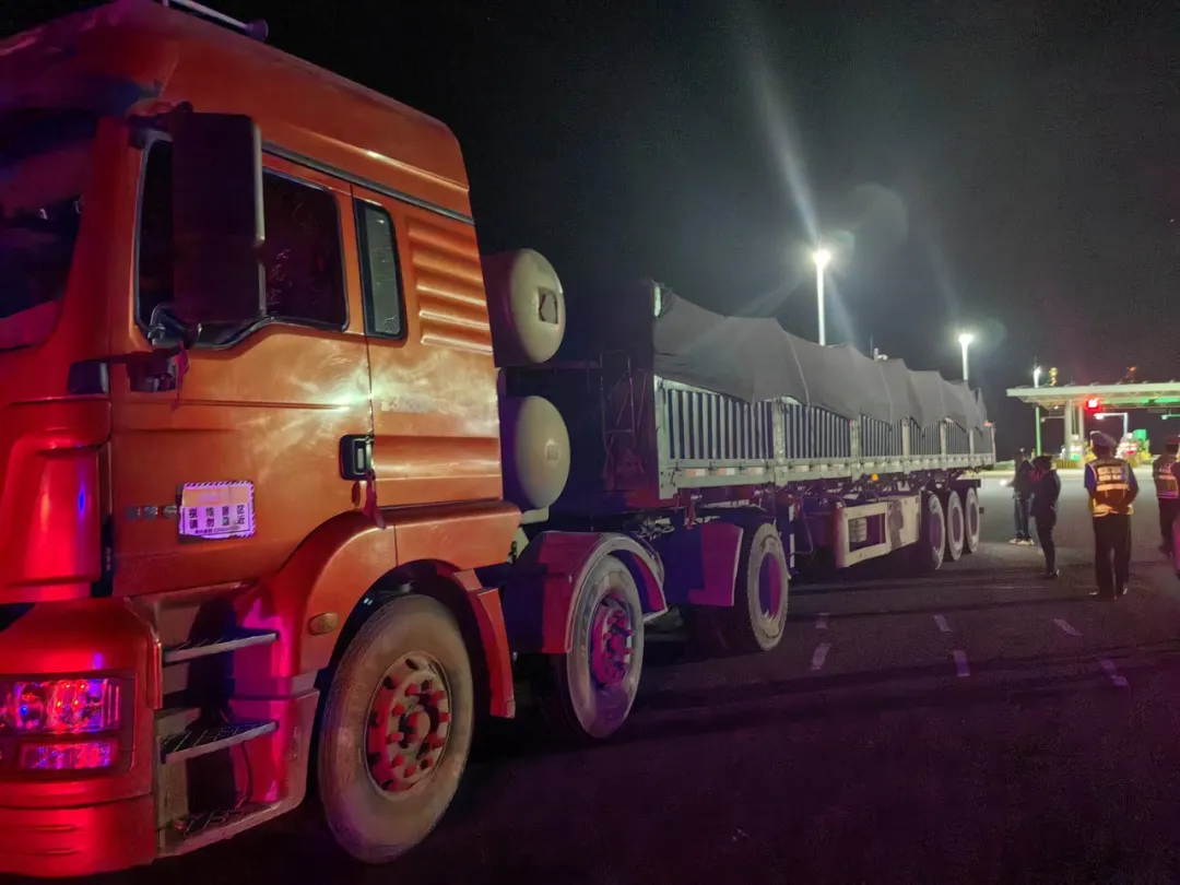 女人与公狍交酡女免费