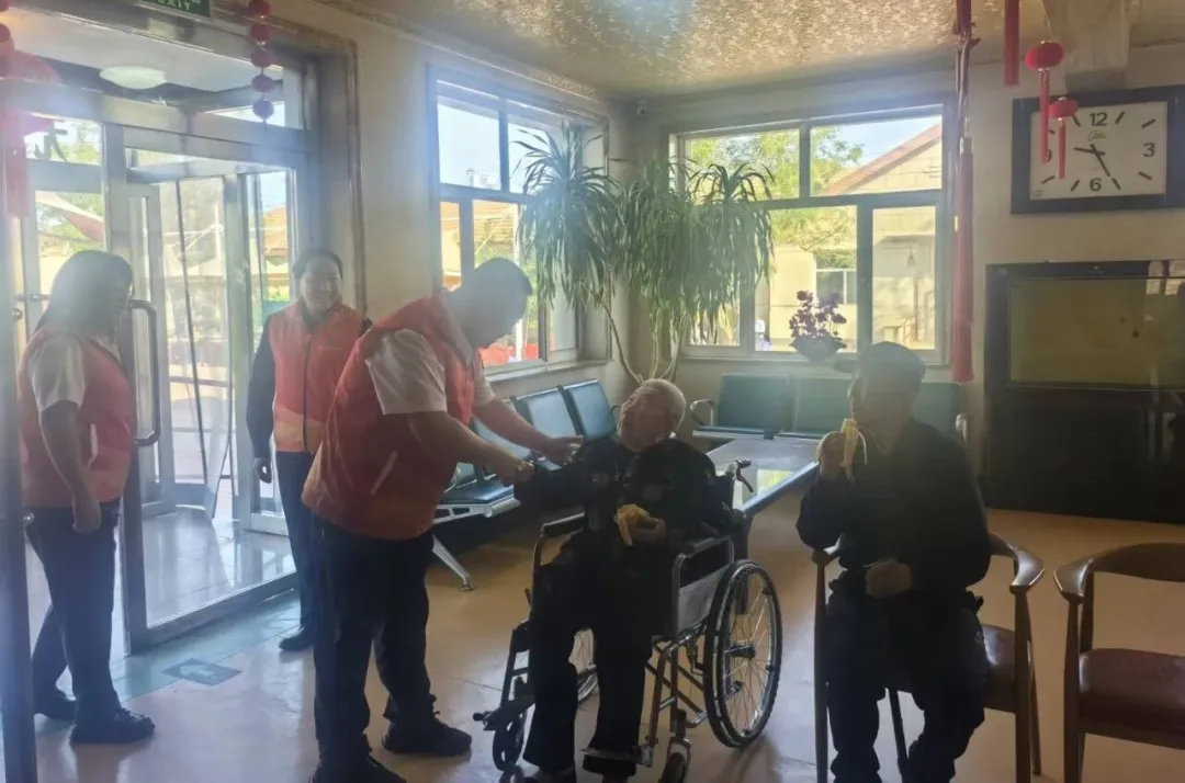 女人与公狍交酡女免费