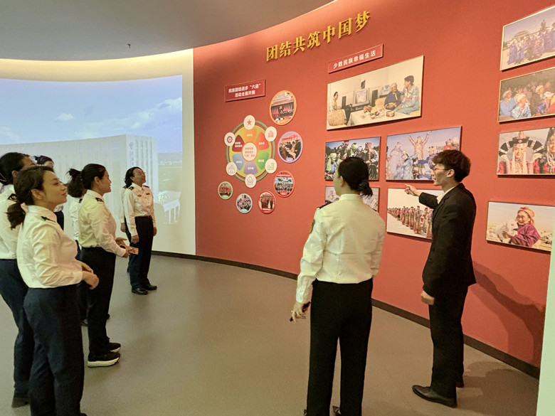 女人与公狍交酡女免费