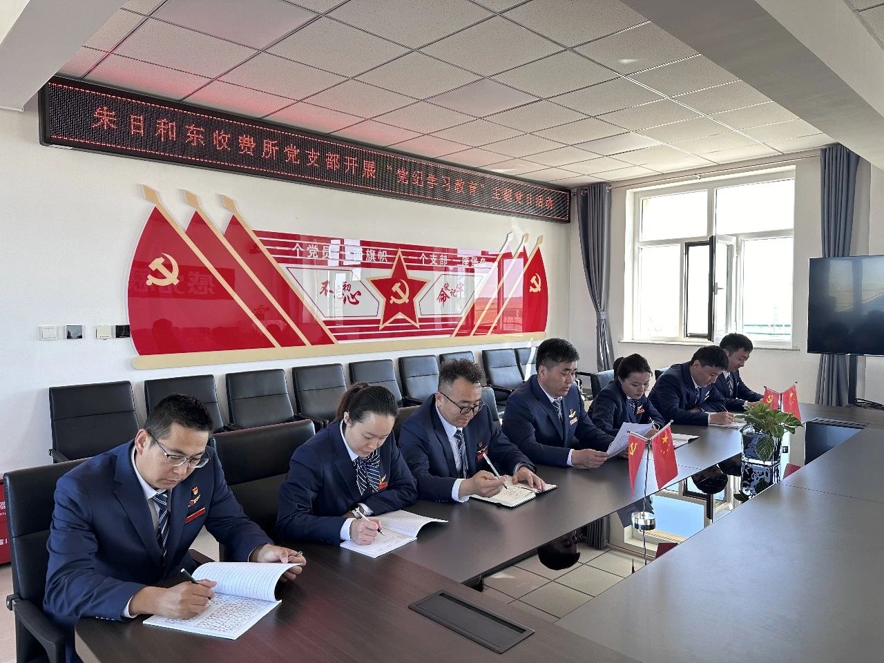 女人与公狍交酡女免费