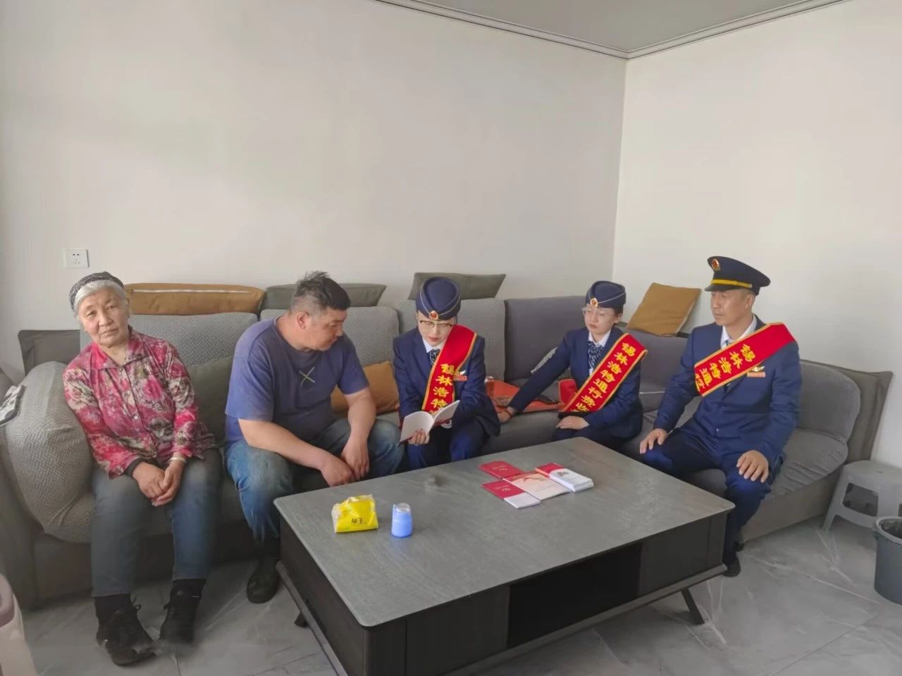 女人与公狍交酡女免费