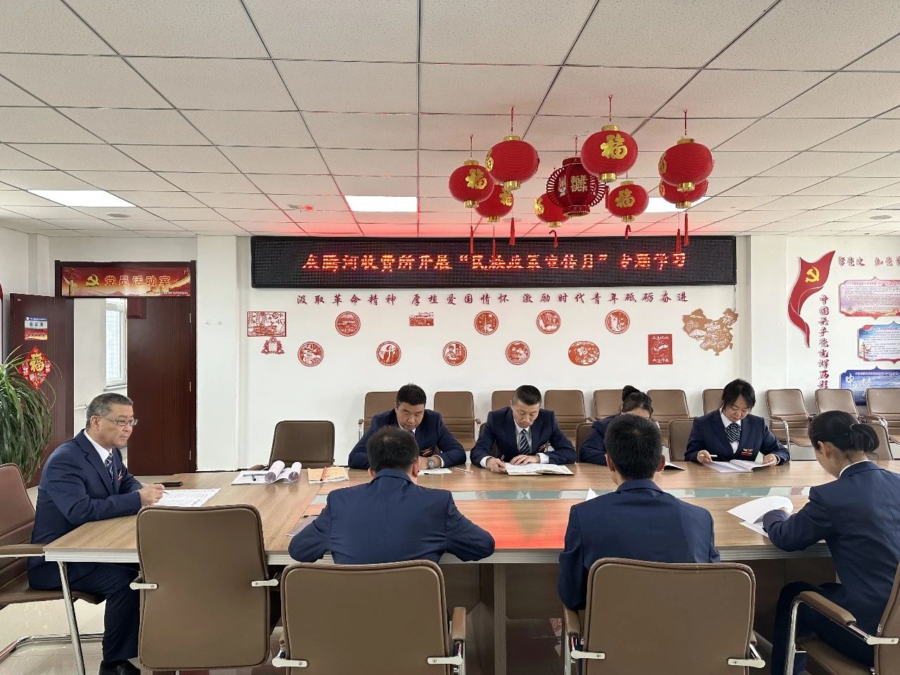 女人与公狍交酡女免费