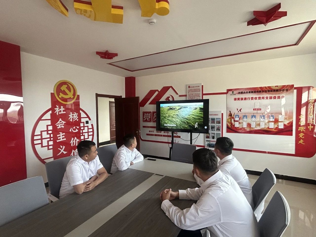 女人与公狍交酡女免费