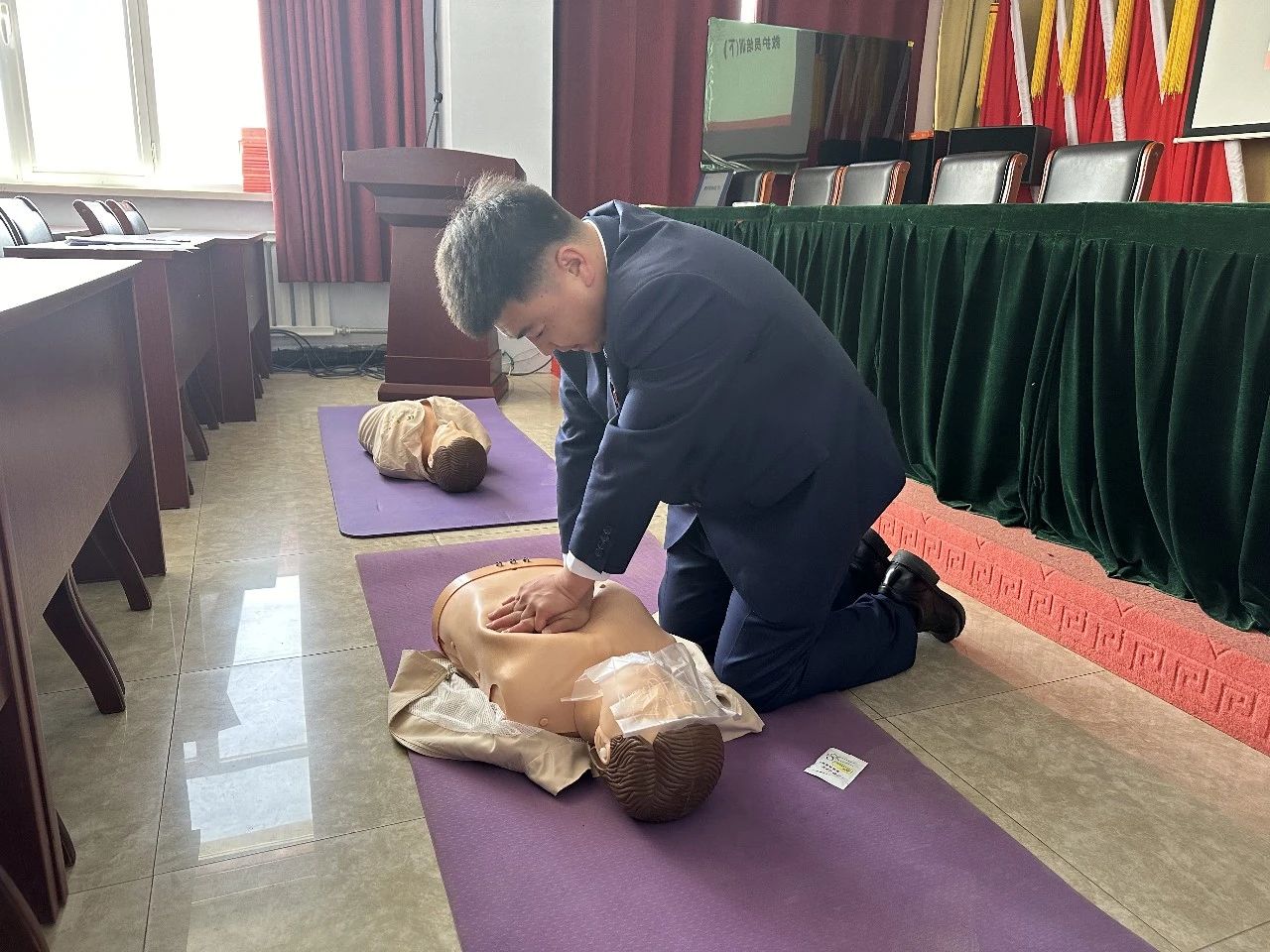 女人与公狍交酡女免费