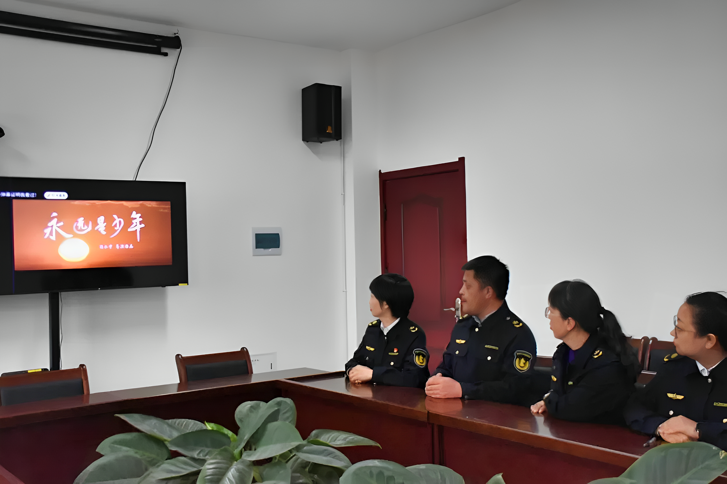 女人与公狍交酡女免费