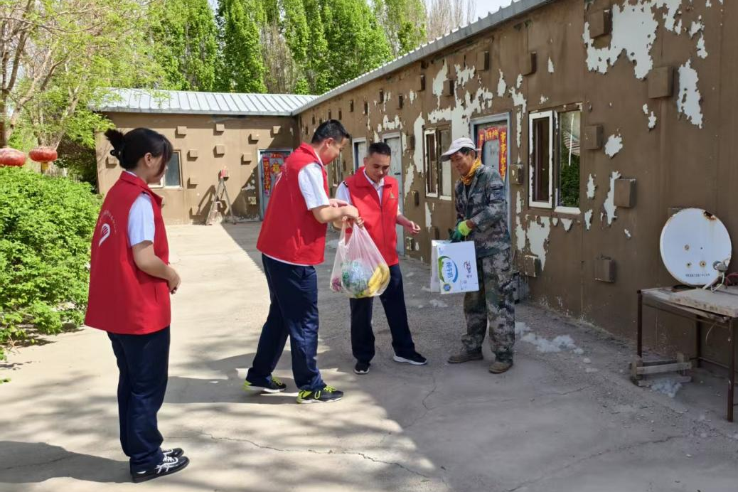 女人与公狍交酡女免费