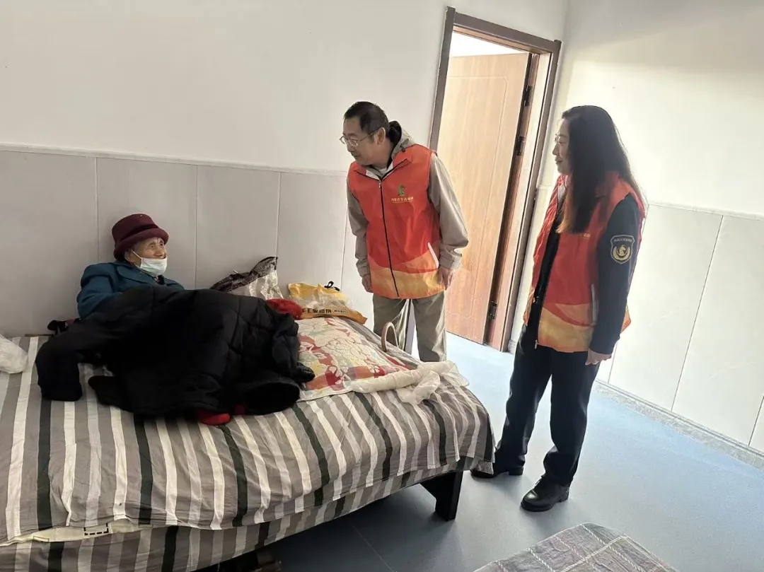 女人与公狍交酡女免费