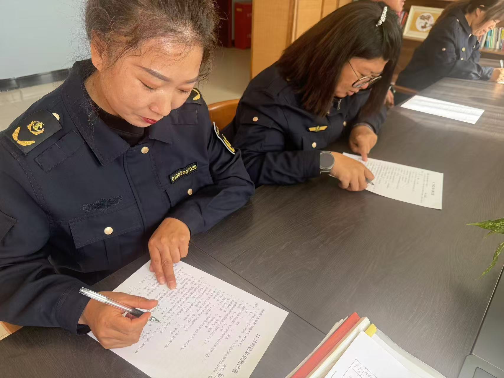 女人与公狍交酡女免费