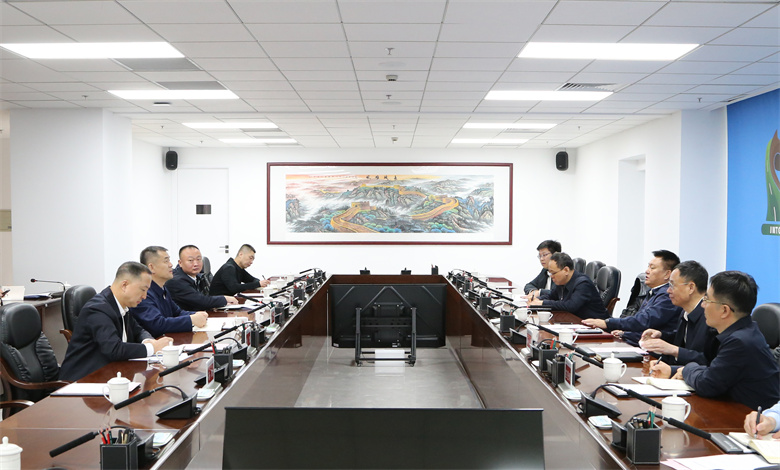 女人与公狍交酡女免费