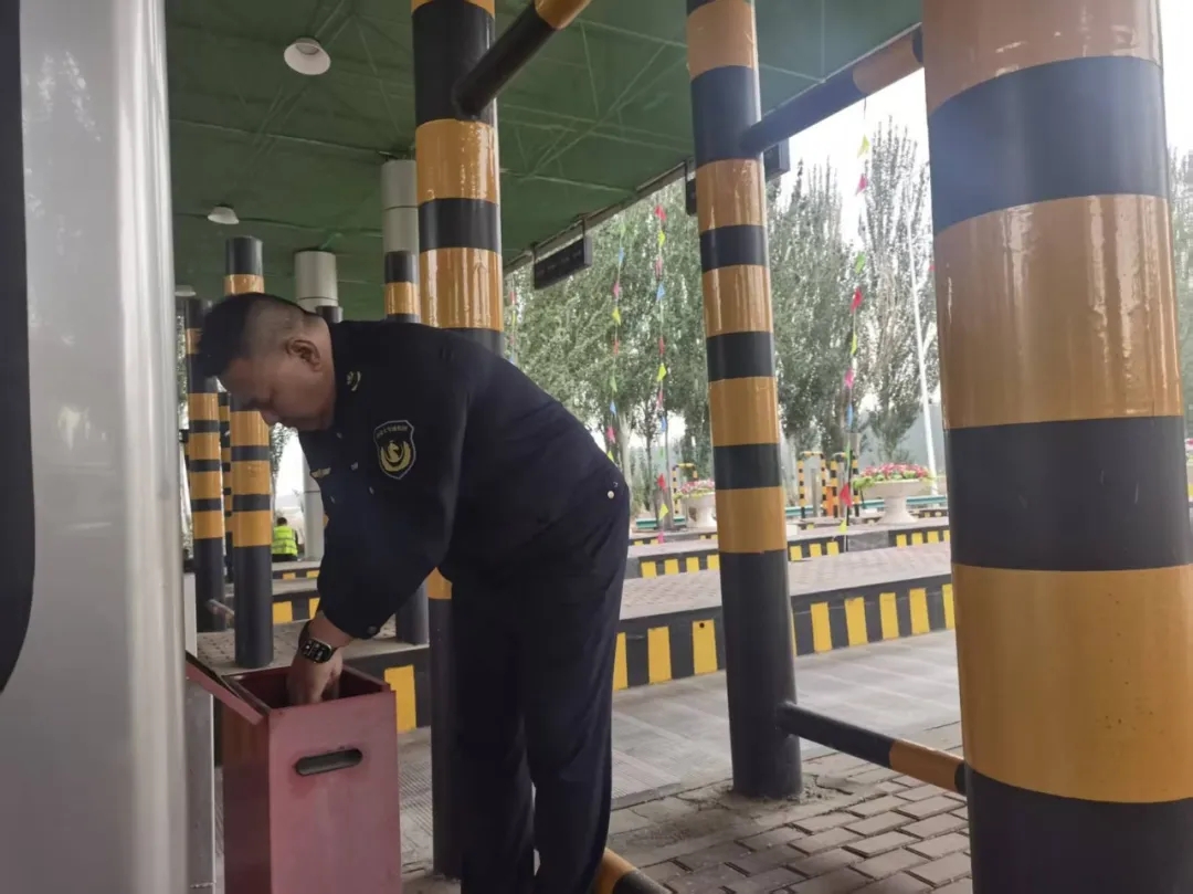 女人与公狍交酡女免费