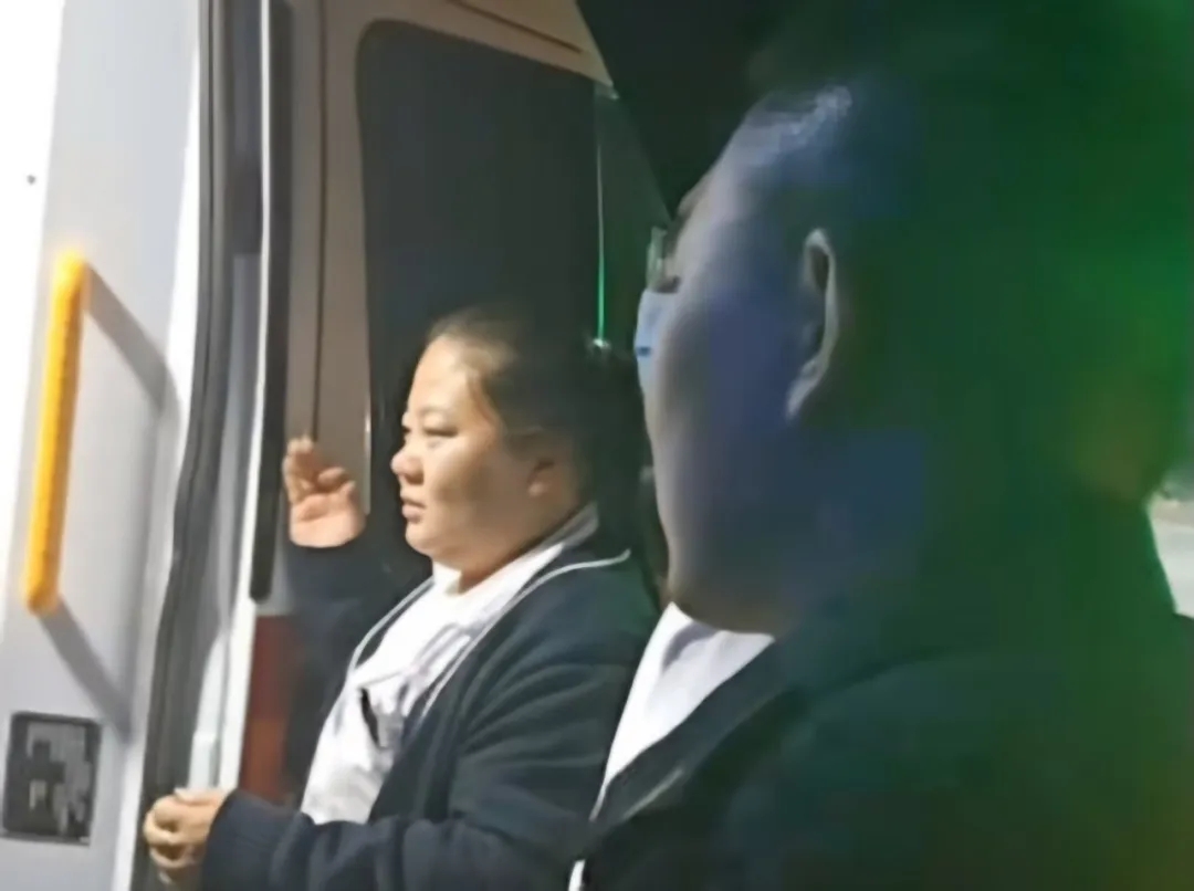 女人与公狍交酡女免费