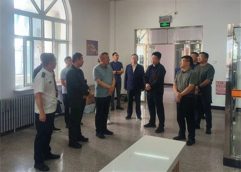 女人与公狍交酡女免费