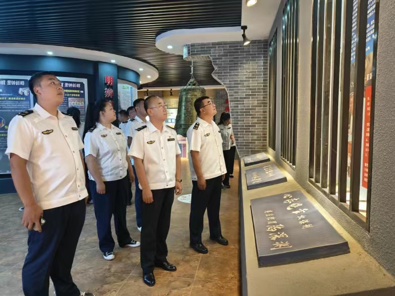 女人与公狍交酡女免费