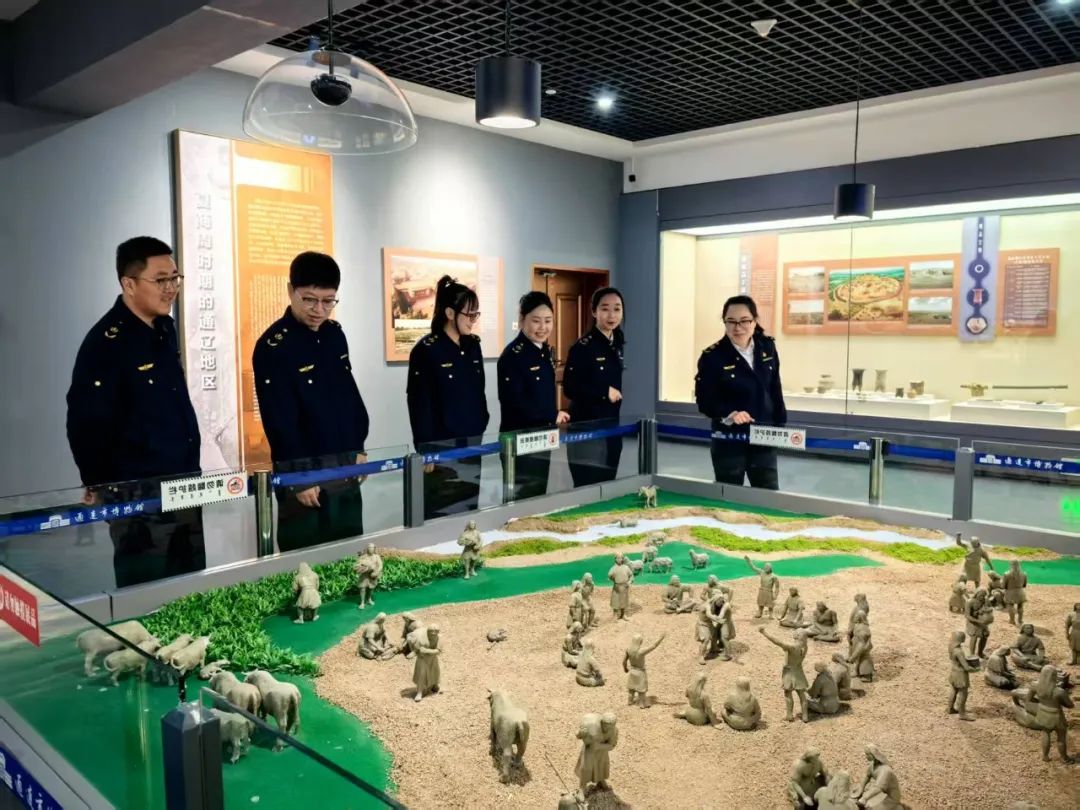 女人与公狍交酡女免费