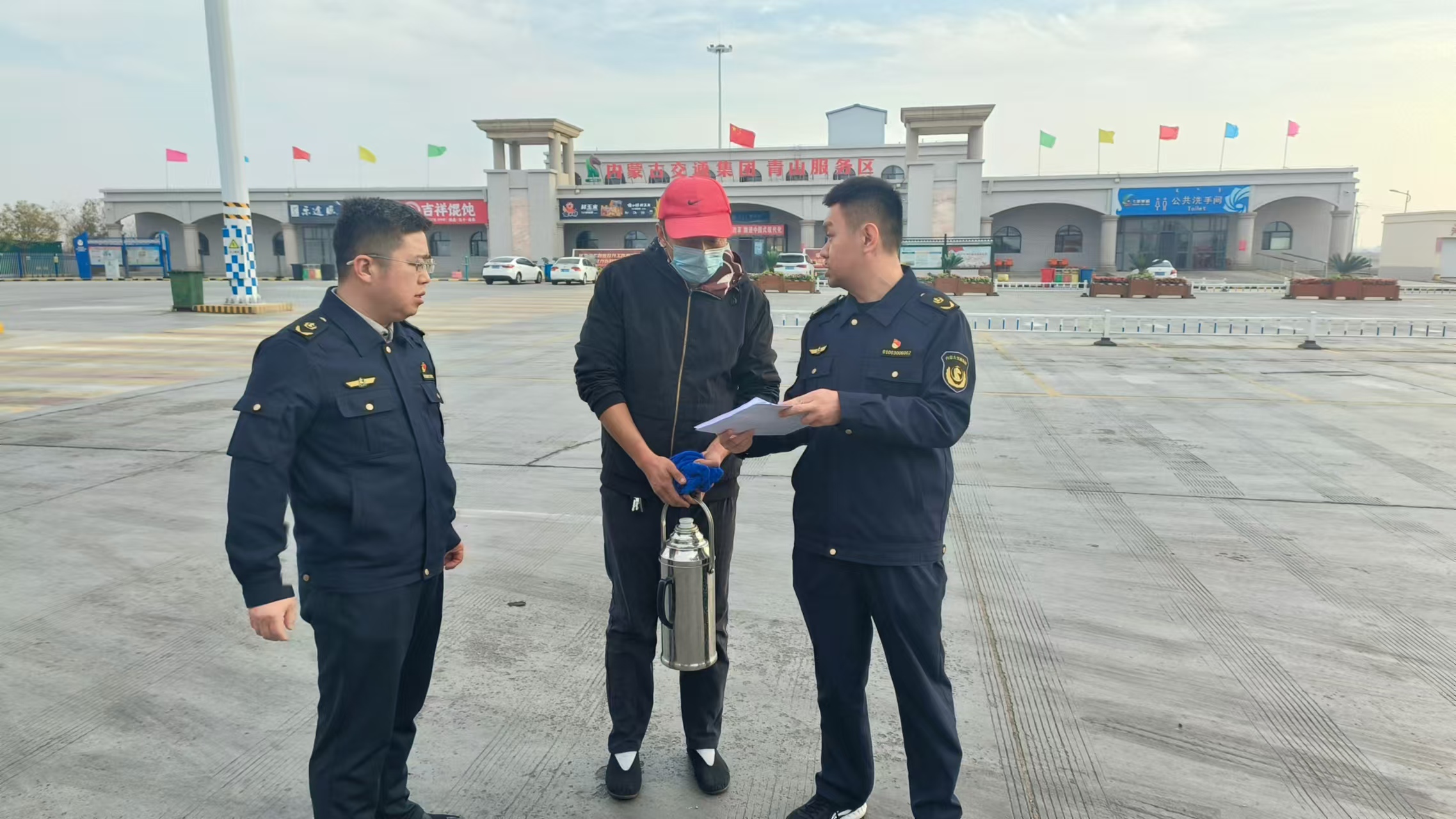 女人与公狍交酡女免费